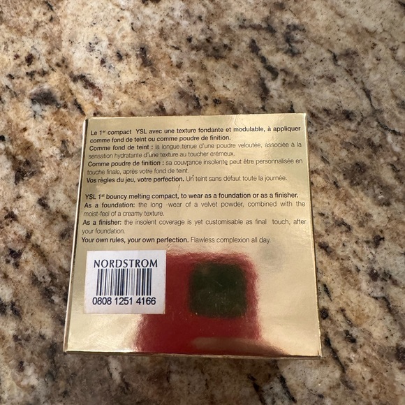 YSL Fusion Ink Cushion Foundation - Picture 2 of 5